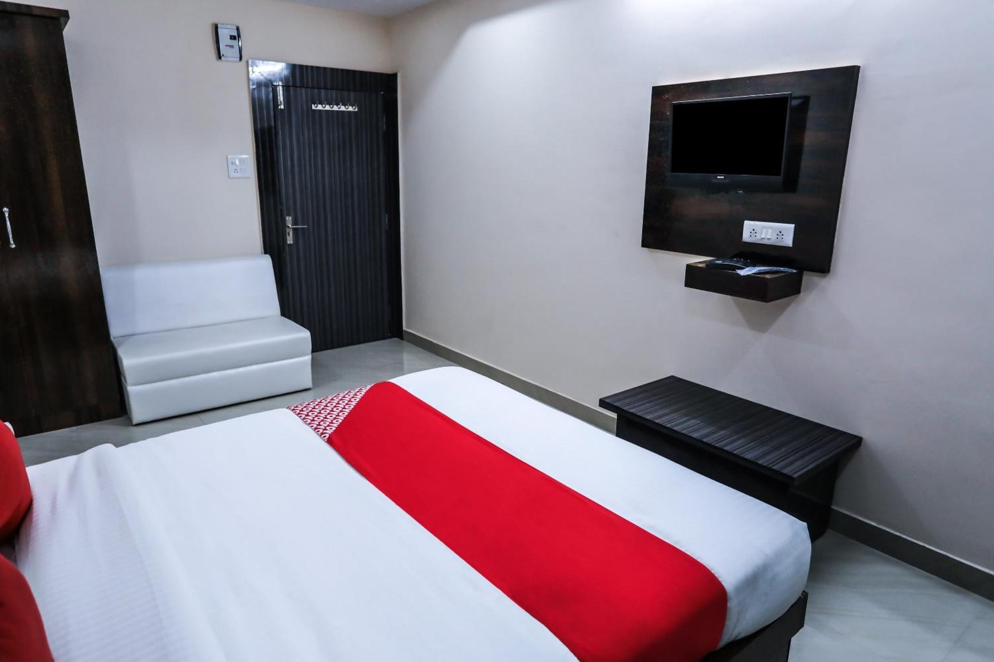 โอโย 15259 สมาร์ทซิตี้ Hotel โบปาล ภายนอก รูปภาพ