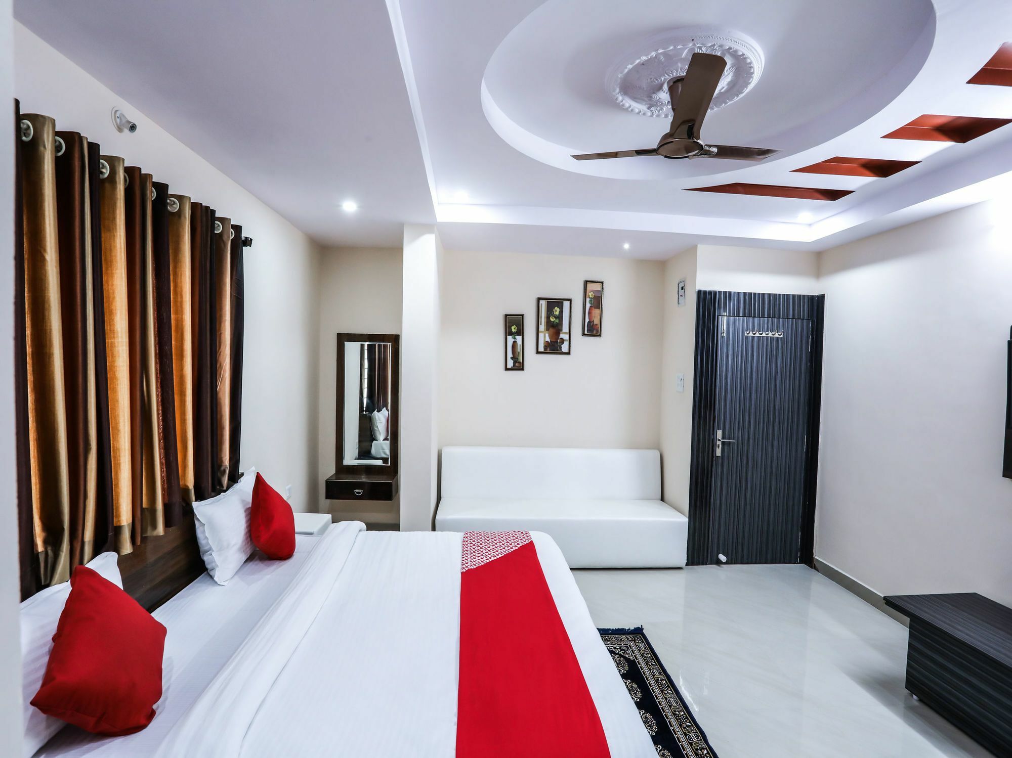 โอโย 15259 สมาร์ทซิตี้ Hotel โบปาล ภายนอก รูปภาพ